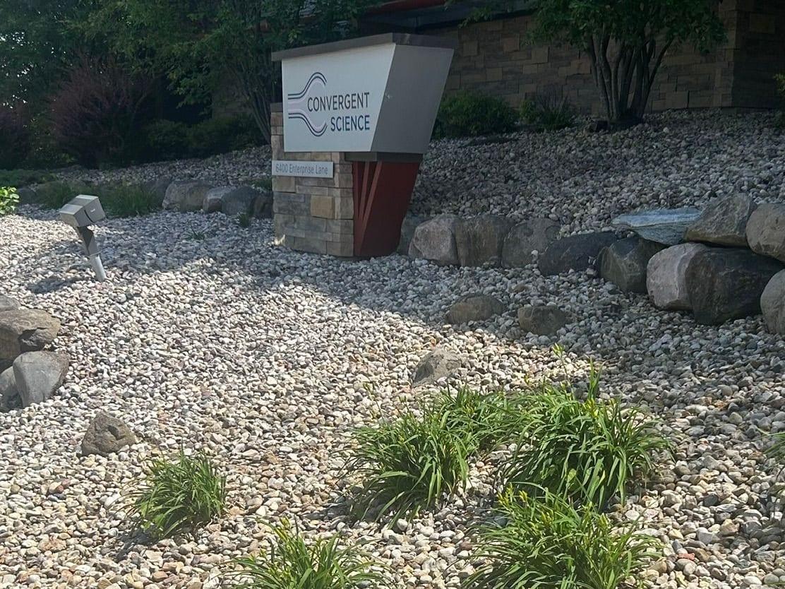 Low-maintenance rock beds
